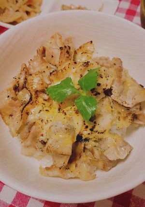 ほりにしで味が決まる！炙り豚バラチーズ丼-レシピのメイン写真