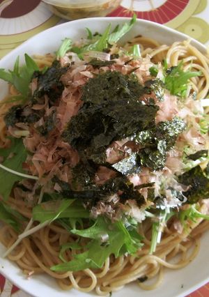顆粒だしで簡単味付け♪水菜の醤油パスタ-レシピのメイン写真
