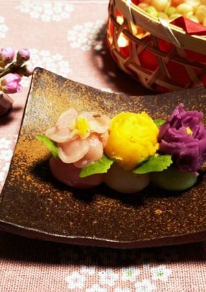 雛菓子♡市販の団子にひと工夫で花だんご♪-レシピのメイン写真