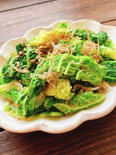 ごま油香る♪サボイキャベツのじゃこ炒め-レシピのメイン写真
