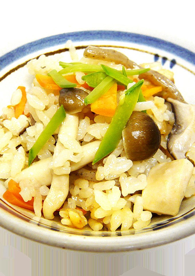 ぷりぷりきのこの炊き込みご飯-レシピのメイン写真