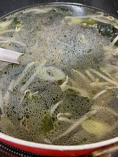 もやしとネギとわかめのスープ-レシピのメイン写真