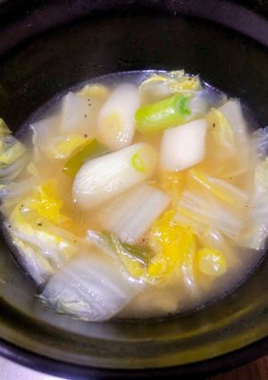 白菜と冷蔵庫の残り物で簡単スープ-レシピのメイン写真