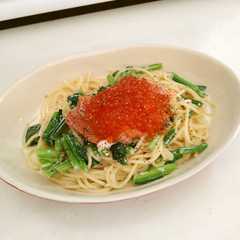 รูปของ 生サーモンとイクラのクリームパスタ
