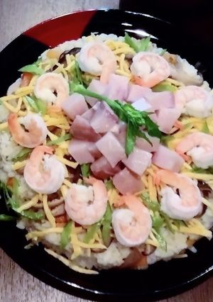 ひな祭り♪具だくさんなご馳走ちらし寿司-レシピのメイン写真