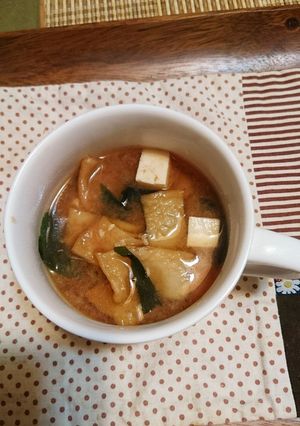 平天と豆腐とわかめのお味噌汁〜-レシピのメイン写真