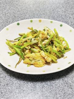 島らっきょうの茎の炒めもの-レシピのメイン写真