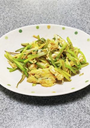 島らっきょうの茎の炒めもの-レシピのメイン写真
