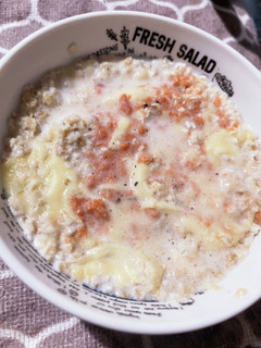 レンジでオートミールの鮭チーズリゾット-レシピのメイン写真