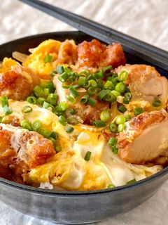 【楽めし】唐揚げ親子丼-レシピのメイン写真