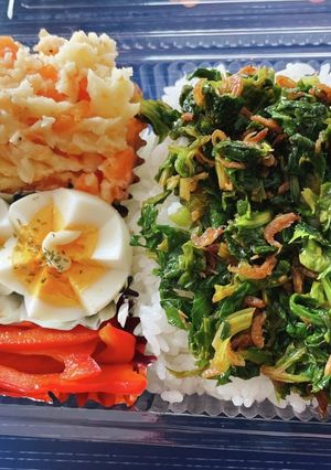 セロリの葉でご飯のお供(混ぜご飯でも)-レシピのメイン写真