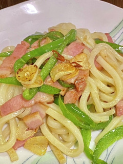 ベーコンとピーマンでうどんペペロンチーノ-レシピのメイン写真