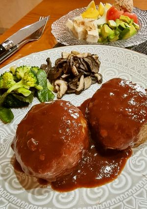 歯は不要？残り物満載の豆腐入りハンバーグ-レシピのメイン写真