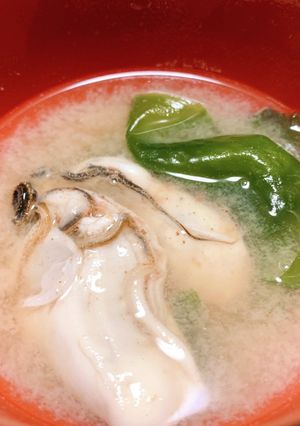 半生で食べてみて！牡蠣のお味噌汁-レシピのメイン写真