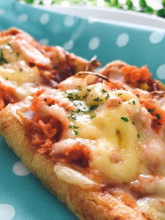 薄揚げで作るネギと鮭のマヨピザ-レシピのメイン写真