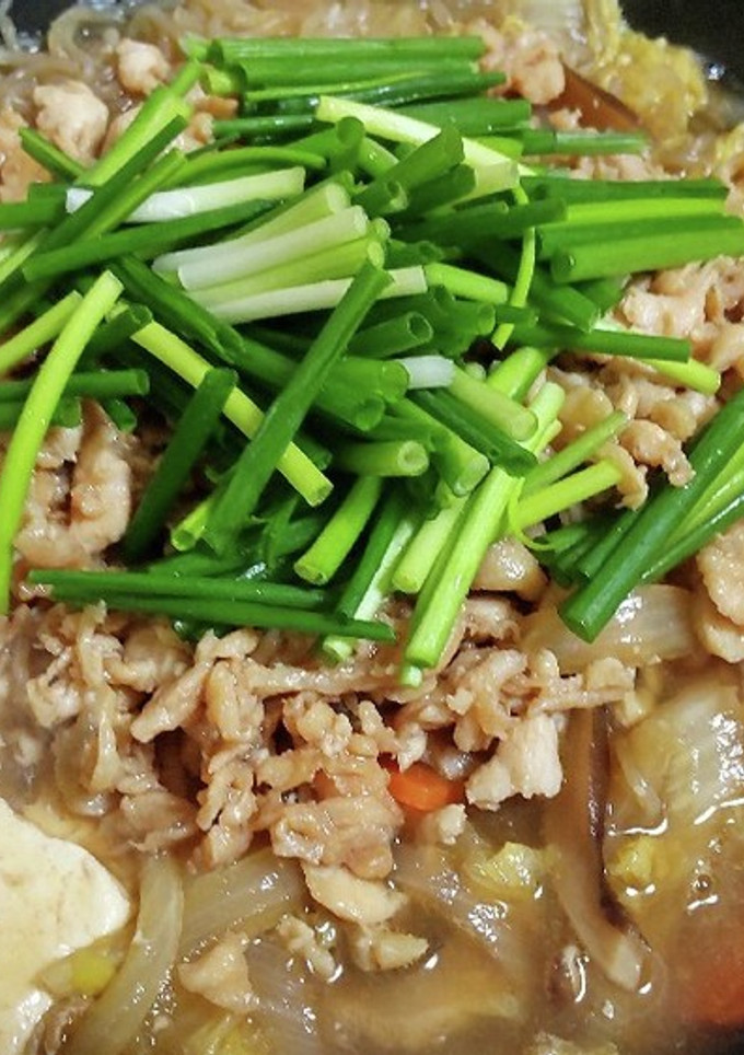 無水鍋ひきずり＊鶏肉すき焼き給食風-レシピのメイン写真