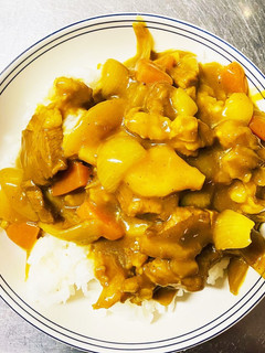 簡単時短!市販ルゥの牛すじカレーライス-レシピのメイン写真