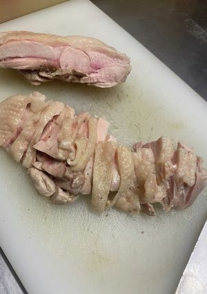 鶏もも肉で作る 茹で鶏-レシピのメイン写真