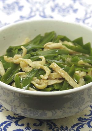 茹でて切るだけ簡単！生めかぶの鶏皮ポン酢-レシピのメイン写真
