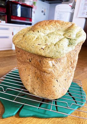 小松菜しらすのカルシウムたっぷり食パン♪-レシピのメイン写真