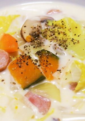 ソーセージと野菜のクラムチャウダー-レシピのメイン写真