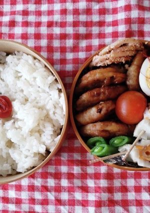 お弁当★レンコン肉巻き旨辛ガーリックダレ-レシピのメイン写真