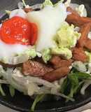 うなぎのタレでスパムとアボカドのサラダ丼