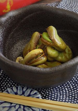 5分煮るだけ　そら豆のサテトム醤油煮-レシピのメイン写真