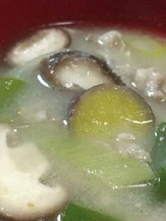 豚肉入りさつまいものお味噌汁-レシピのメイン写真