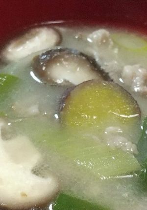 豚肉入りさつまいものお味噌汁-レシピのメイン写真