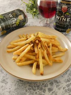 フライドポテトのアンチョビにんにく炒め-レシピのメイン写真
