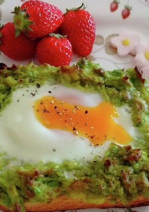 ワサビ香るアボカド玉子トースト-レシピのメイン写真