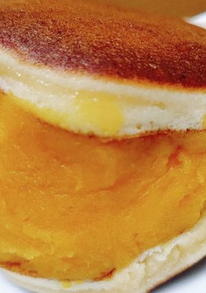 マリトッツォ風どら焼き！かぼちゃ餡！！-レシピのメイン写真