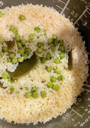 冷凍グリンピースの炊き込みご飯-レシピのメイン写真