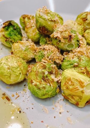 芽キャベツのグリル〜宗田節ぷらすがけ〜-レシピのメイン写真