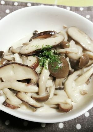 ちょこっとキノコのミルク煮-レシピのメイン写真