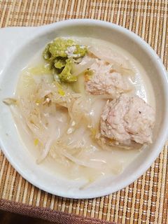 地味な彩りやけど鶏つくねのミルク鍋〜★★-レシピのメイン写真
