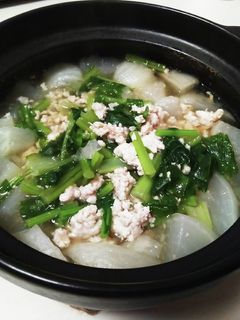 丸ごとカブと鶏ひき肉のスープ-レシピのメイン写真