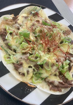 餃子の皮で作る簡単牛ピザ風-レシピのメイン写真
