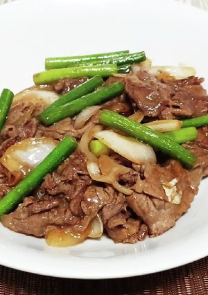 超簡単！牛肉とにんにくの芽の甘辛炒め！-レシピのメイン写真
