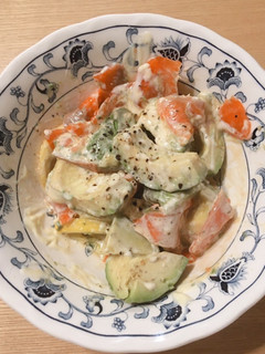 スモークサーモンとアボカドのサラダ-レシピのメイン写真
