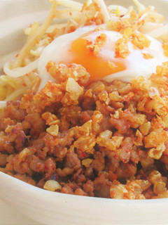 〖 豚ひき肉ともやしの旨辛混ぜそば 〗-レシピのメイン写真