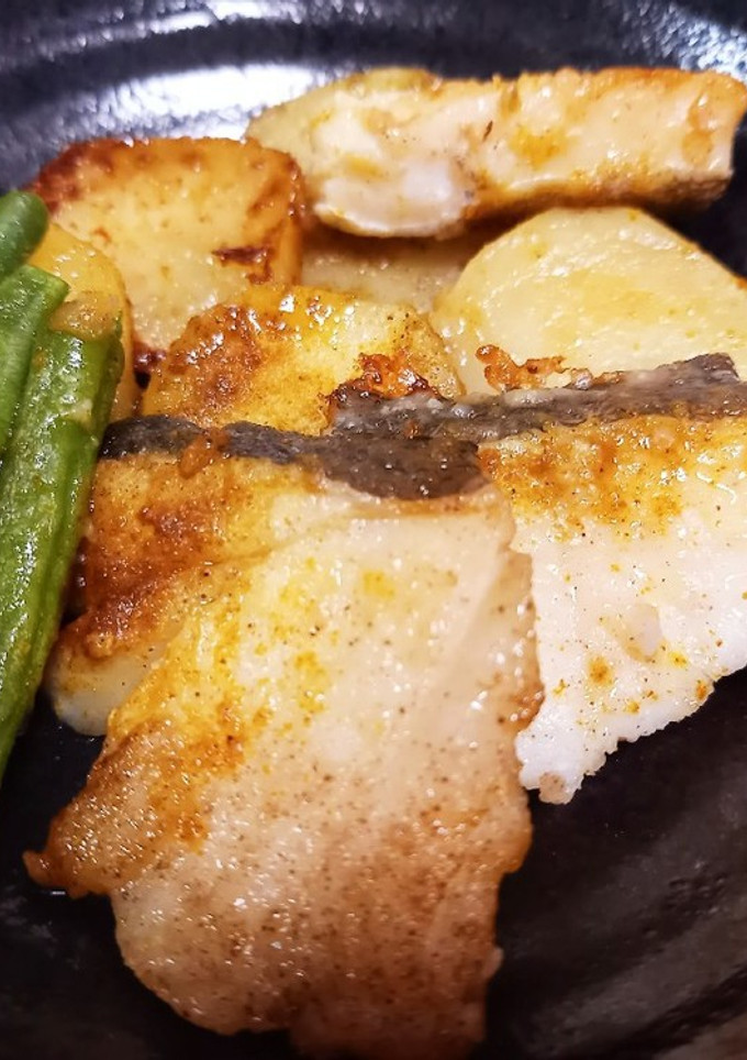 簡単♪︎たらとじゃがいものカレー炒め♡-レシピのメイン写真