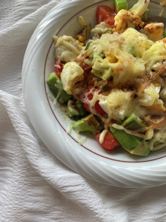 アボカドとトマトのホットサラダ丼-レシピのメイン写真