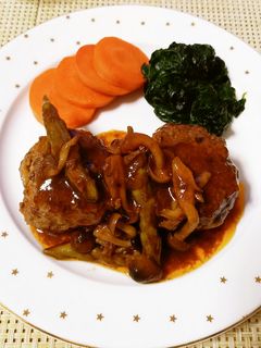 きのこソースの煮込みハンバーグ-レシピのメイン写真