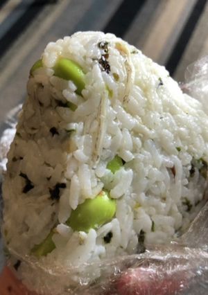 枝豆・じゃこ・韓国海苔のマヨおにぎり-レシピのメイン写真