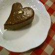 チョコとナッツ生地のチョコレートケーキ