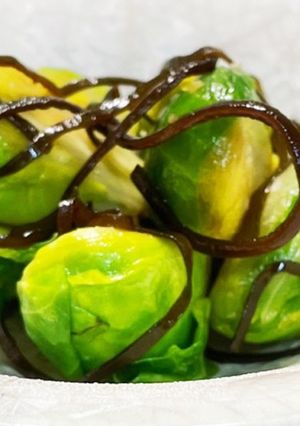 無限に食べれる芽キャベツの塩昆布サラダ-レシピのメイン写真