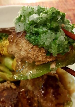 椎茸とピーマンの肉詰め。醤油ソース。-レシピのメイン写真