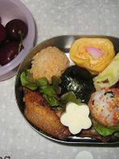 3色だんご風のお弁当 キャラ弁-レシピのメイン写真
